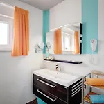 Villa Sky Dream Near Novigrad For 6 Persons With Private Heated Pool - Pet Friendly Bužinija