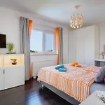 Sky Dream Near Novigrad For 6 Persons With Private Heated Pool - Pet Friendly Villa