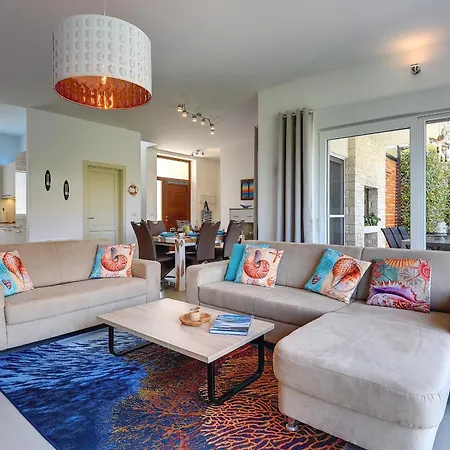 Sky Dream Near Novigrad For 6 Persons With Private Heated Pool - Pet Friendly Villa *
