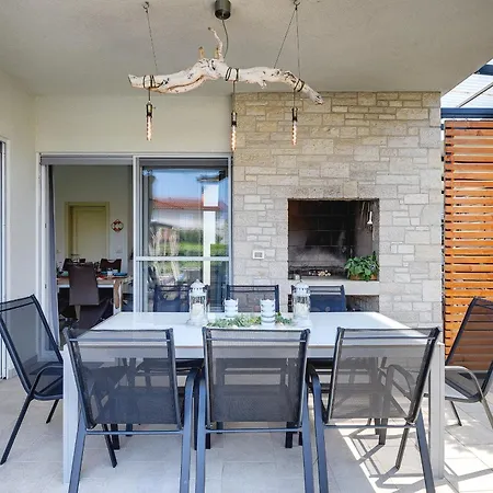 Sky Dream Near Novigrad For 6 Persons With Private Heated Pool - Pet Friendly *
